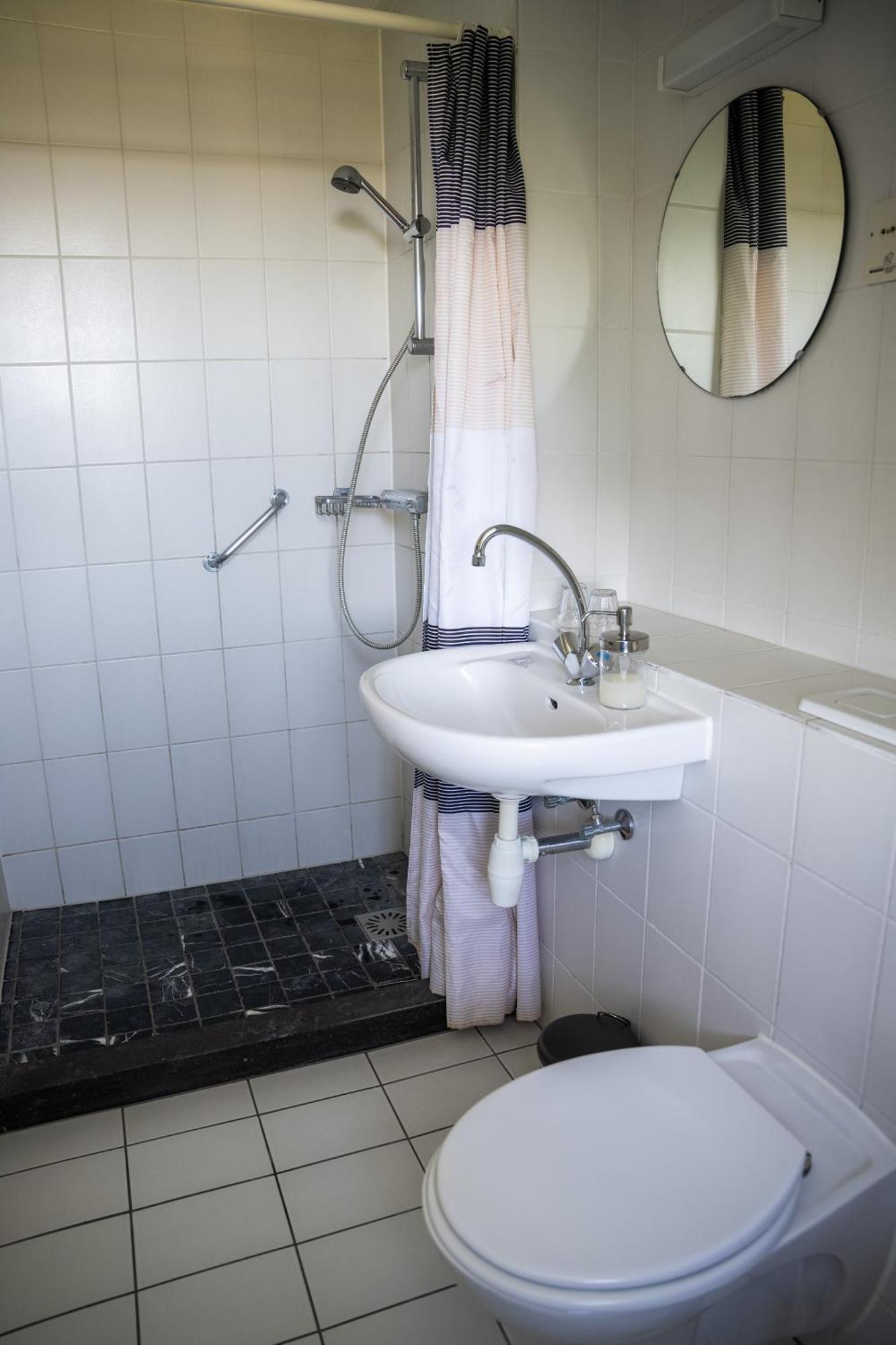 Kaard Hotel De Horper Wielen מראה חיצוני תמונה