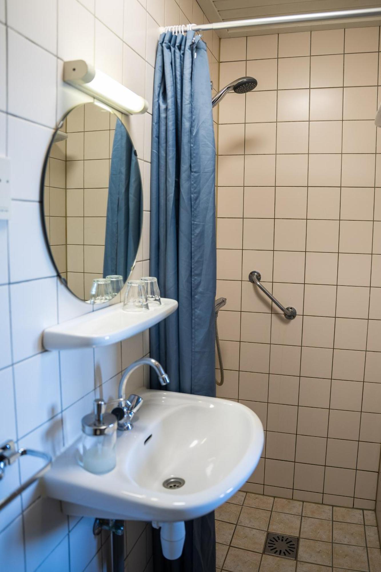 Kaard Hotel De Horper Wielen מראה חיצוני תמונה